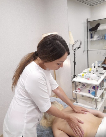 Частная массажистка Алина