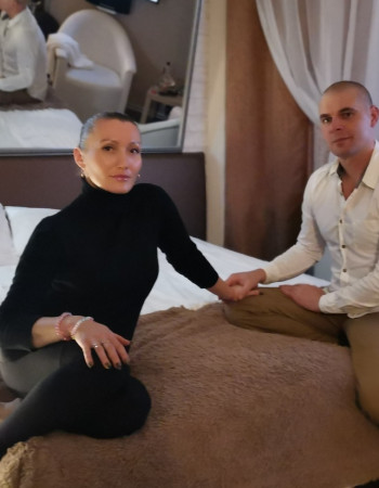 Частная массажистка Ирина и Олег 