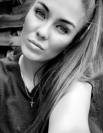 Частная массажистка Алиса 